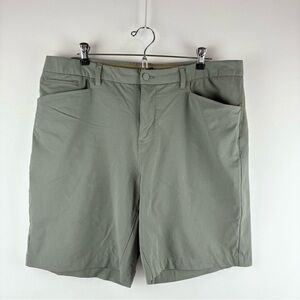 REI Men's Co-Op Shorts Size 38 Hiking Outdoor Sports Performance Nylon Green EUC